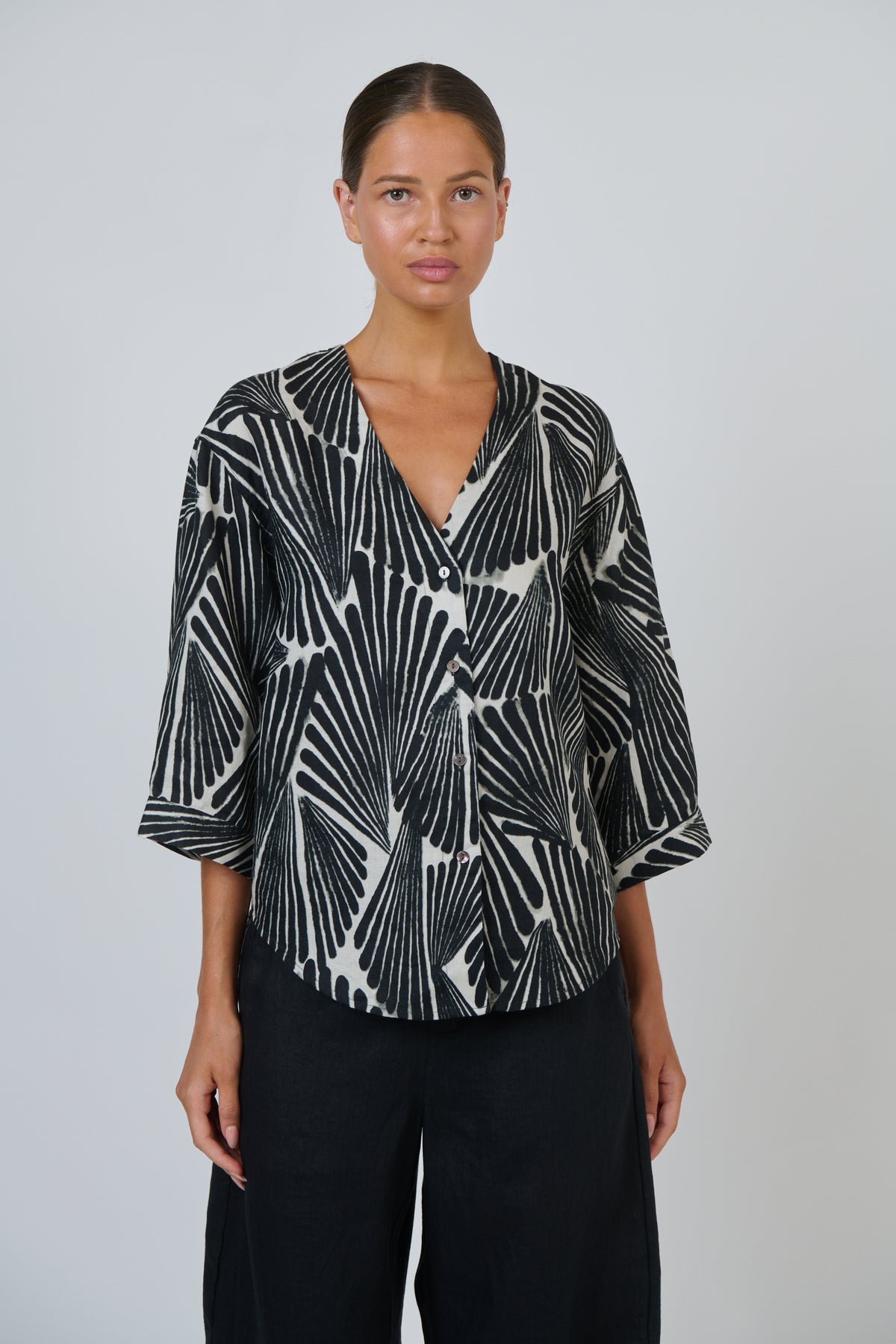 Naturals by O & J Linen Top in Folies GA717