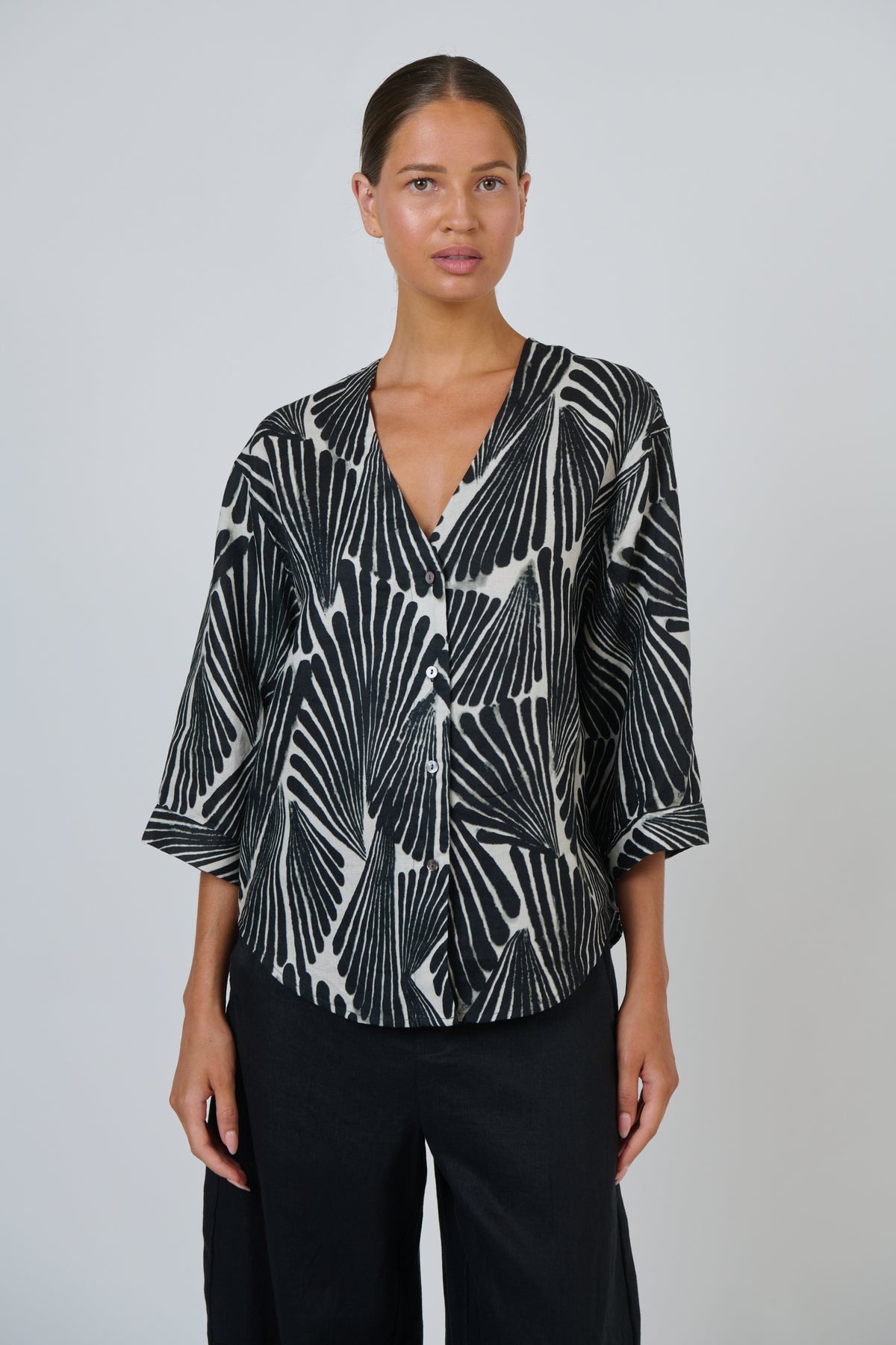 Naturals by O & J Linen Top in Folies GA717