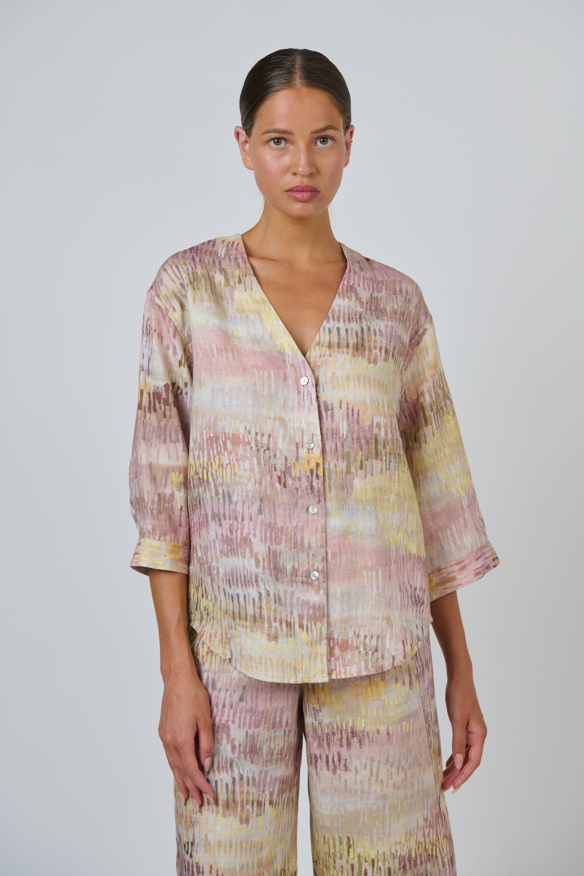 Naturals by O & J Linen Top in Jardin GA717