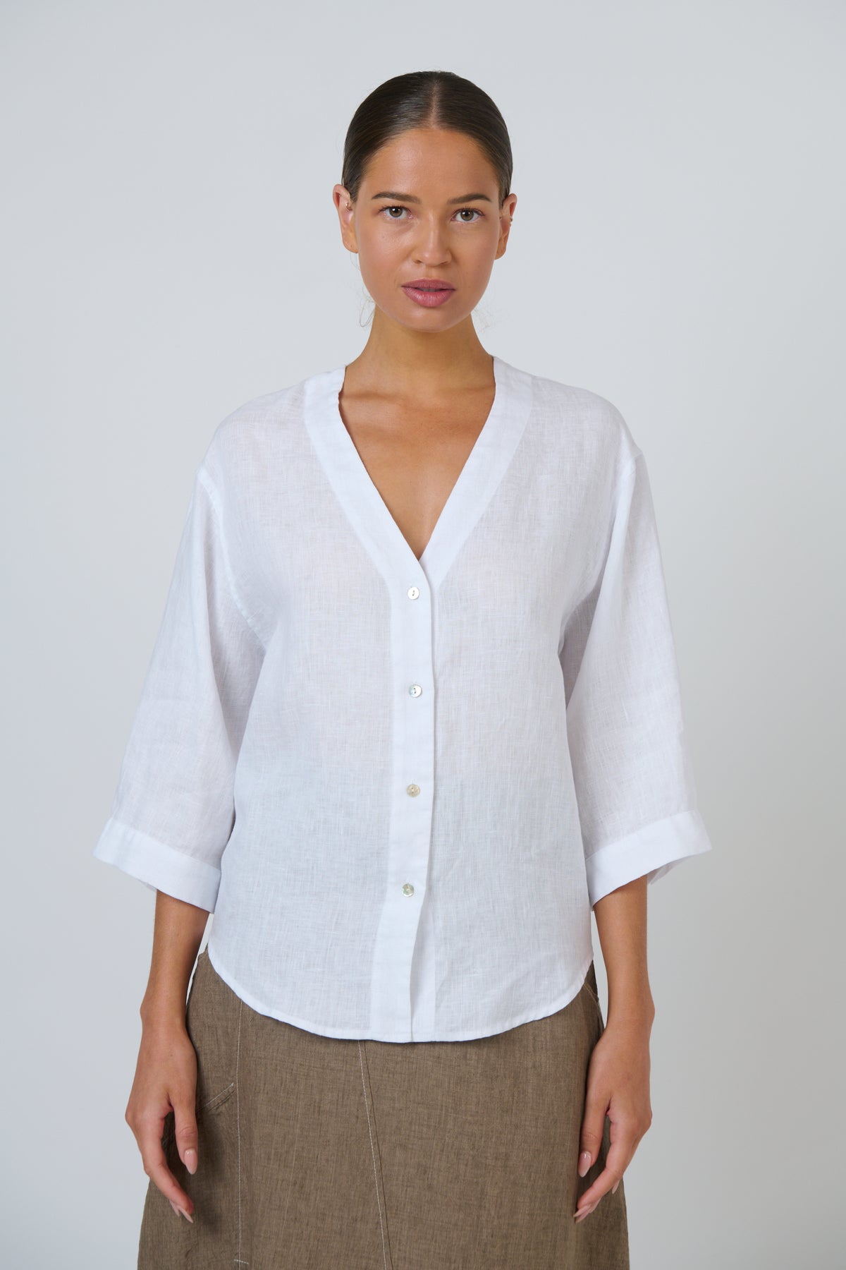 Naturals by O & J Linen Blouse in White GA717