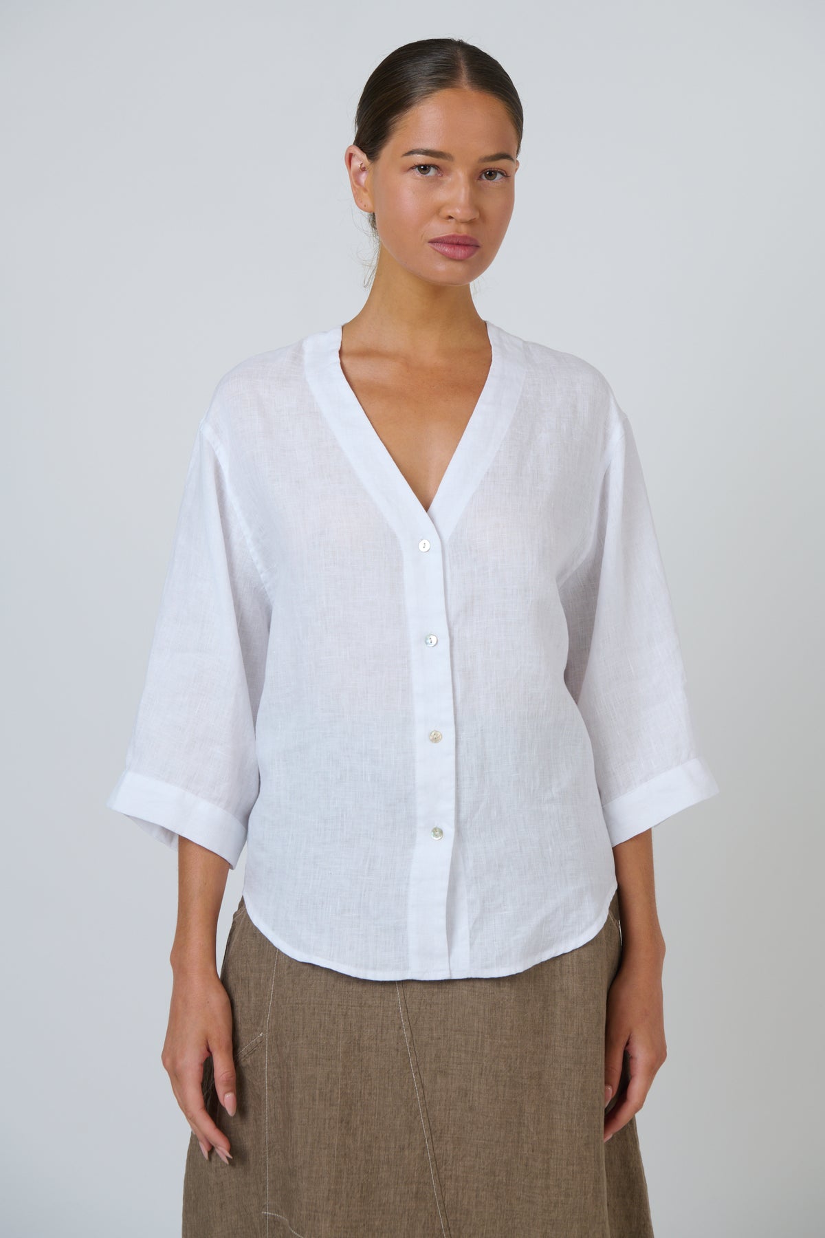 Naturals by O & J Linen Blouse in White GA717