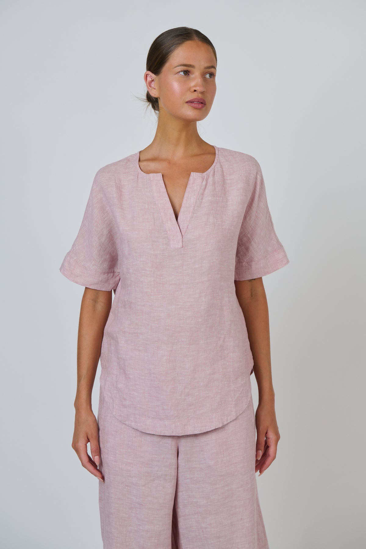 Naturals by O & J Linen Top in Radish GA718