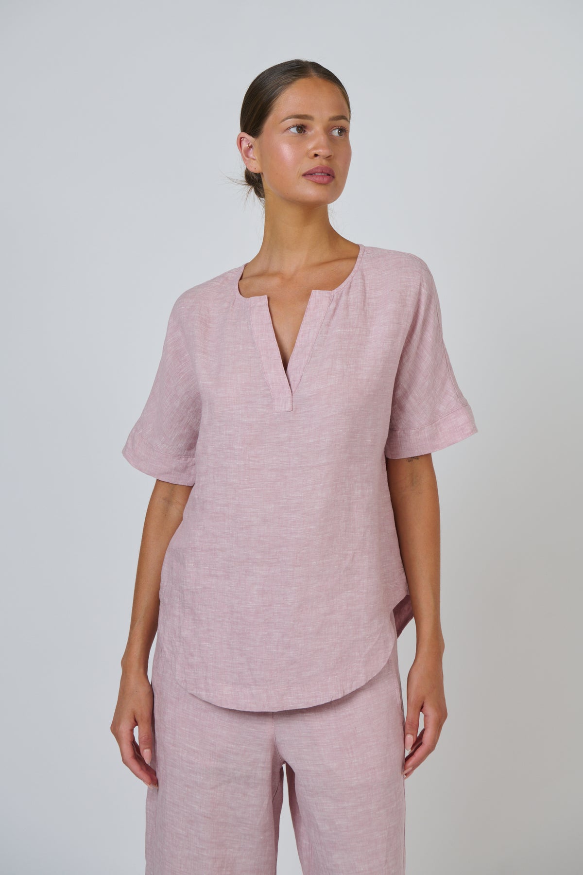 Naturals by O & J Linen Top in Radish GA718