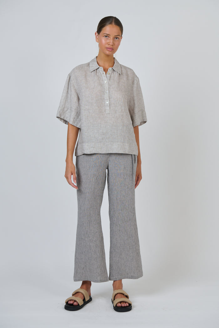 Naturals by O&J Linen Top in Chai GA720