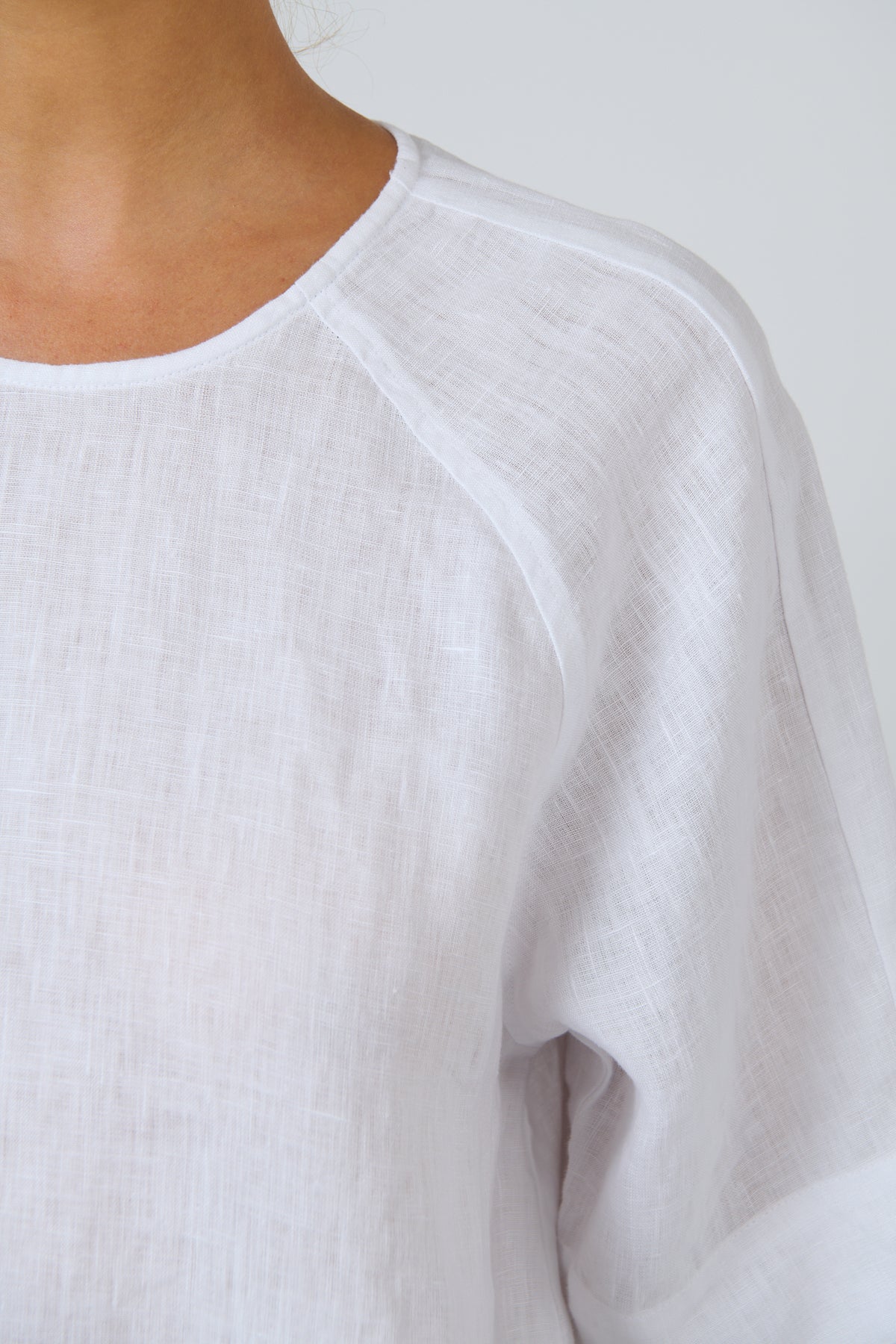 Naturals by O & J Linen Top in White Linen GA721