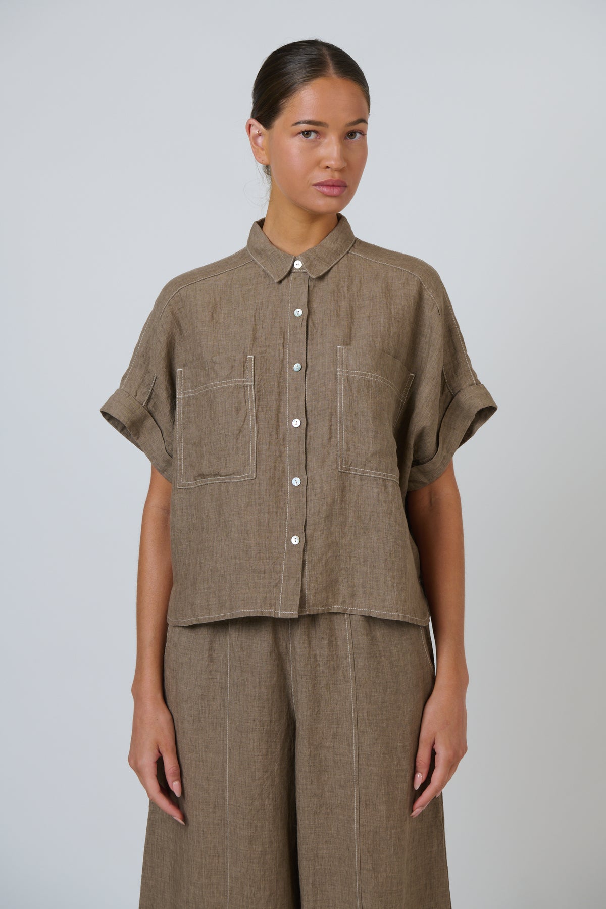 Naturals by O & J Linen Top in Agate GA723