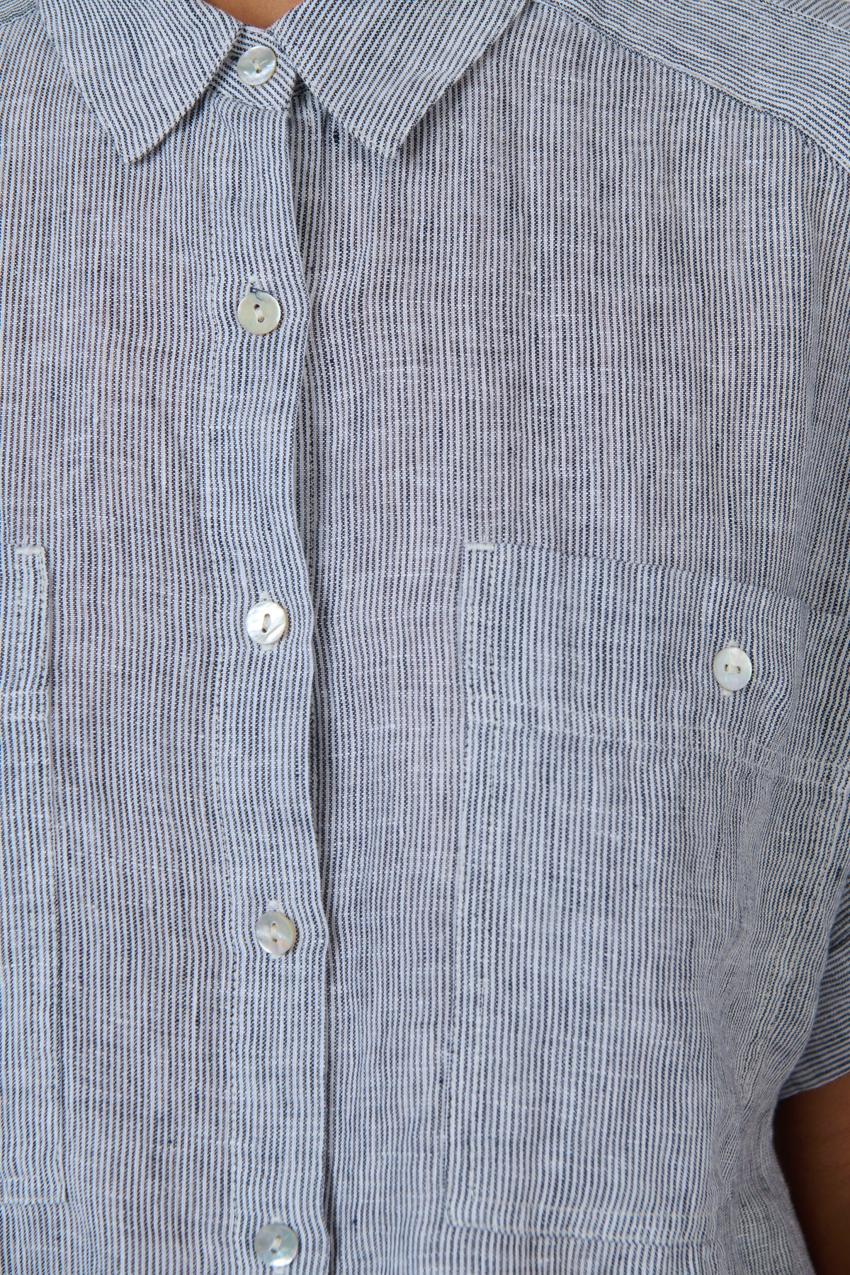 Naturals by O&J Linen Top in Sliver GA723