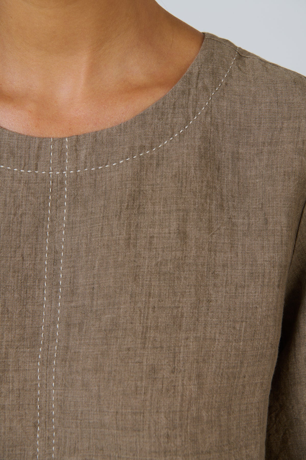 Naturals by O & J Linen Top in Agate GA724A