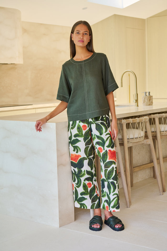 Naturals by O&J Linen Top in Topiary GA724A