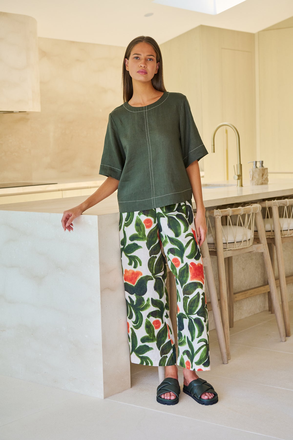Naturals by O&J Linen Top in Topiary GA724A