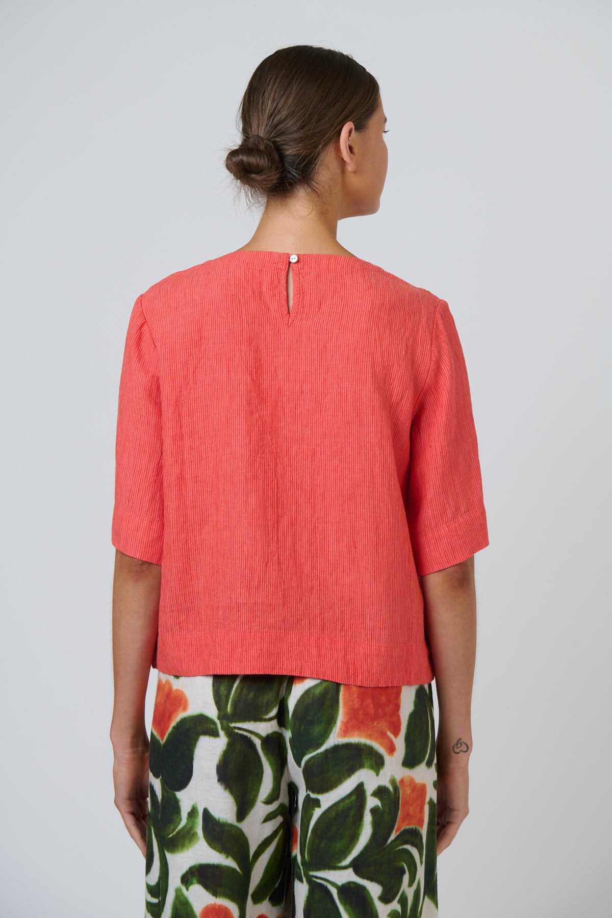 Naturals by O&J Linen Top in Sunset Strip GA724B