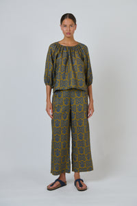 Naturals by O & J Linen Pant in Motif GA398