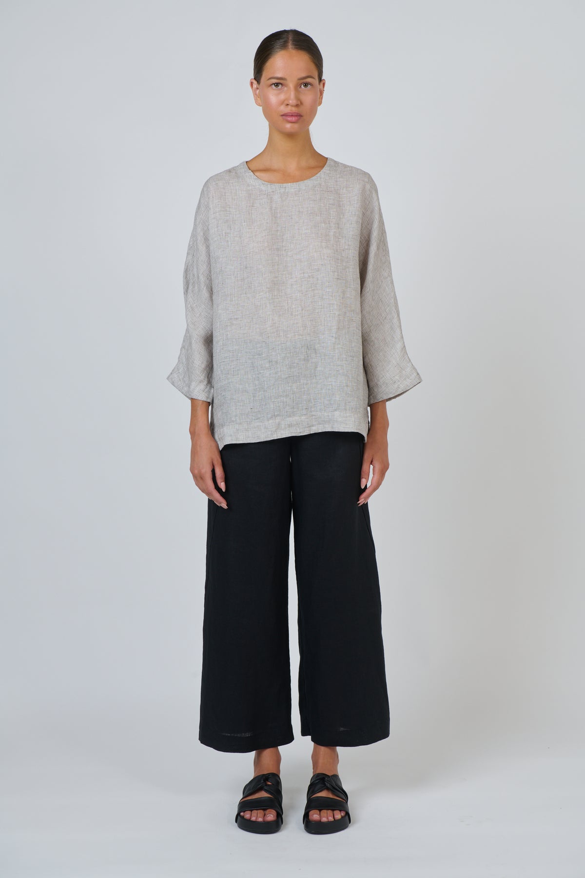Naturals by O & J Linen Top in Chai GA730