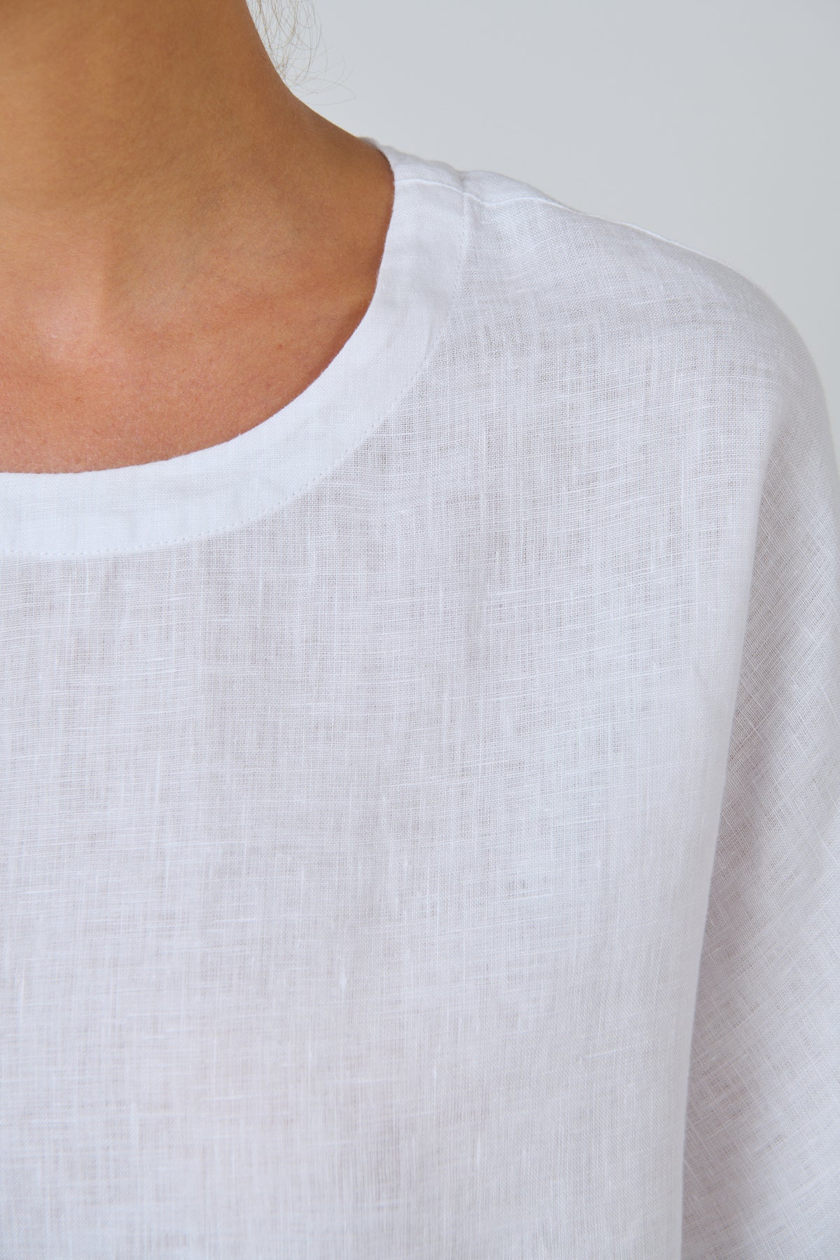 Naturals by O & J Linen Top in White GA730
