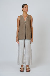 Naturals by O & J Linen Top in Agate GA733