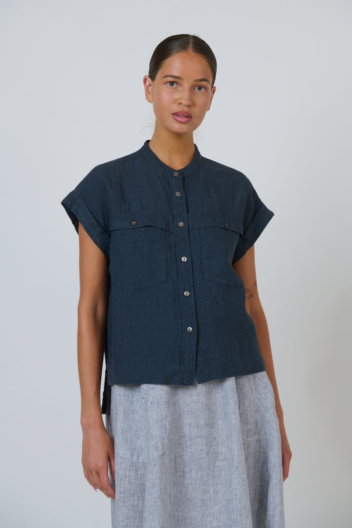 Naturals by O&J Linen Top in Gunsmoke GA734