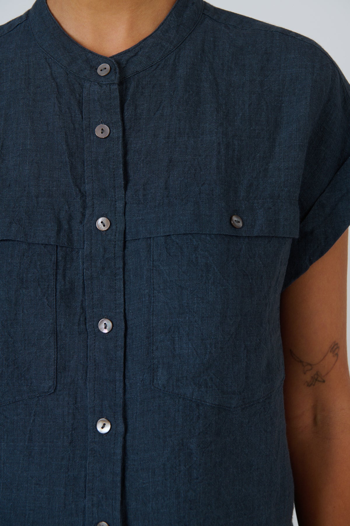 Naturals by O&J Linen Top in Gunsmoke GA734