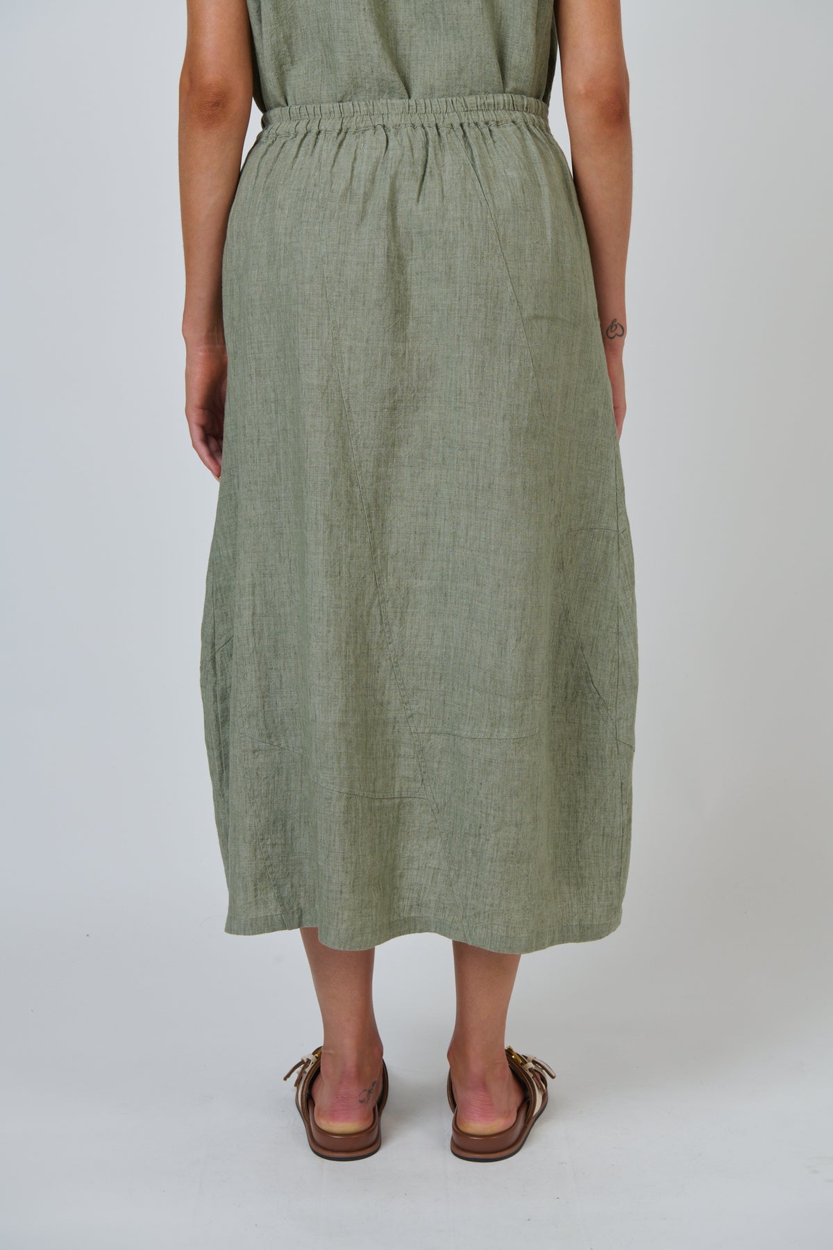 Naturals by O & J Linen Skirt in Artichoke GA736