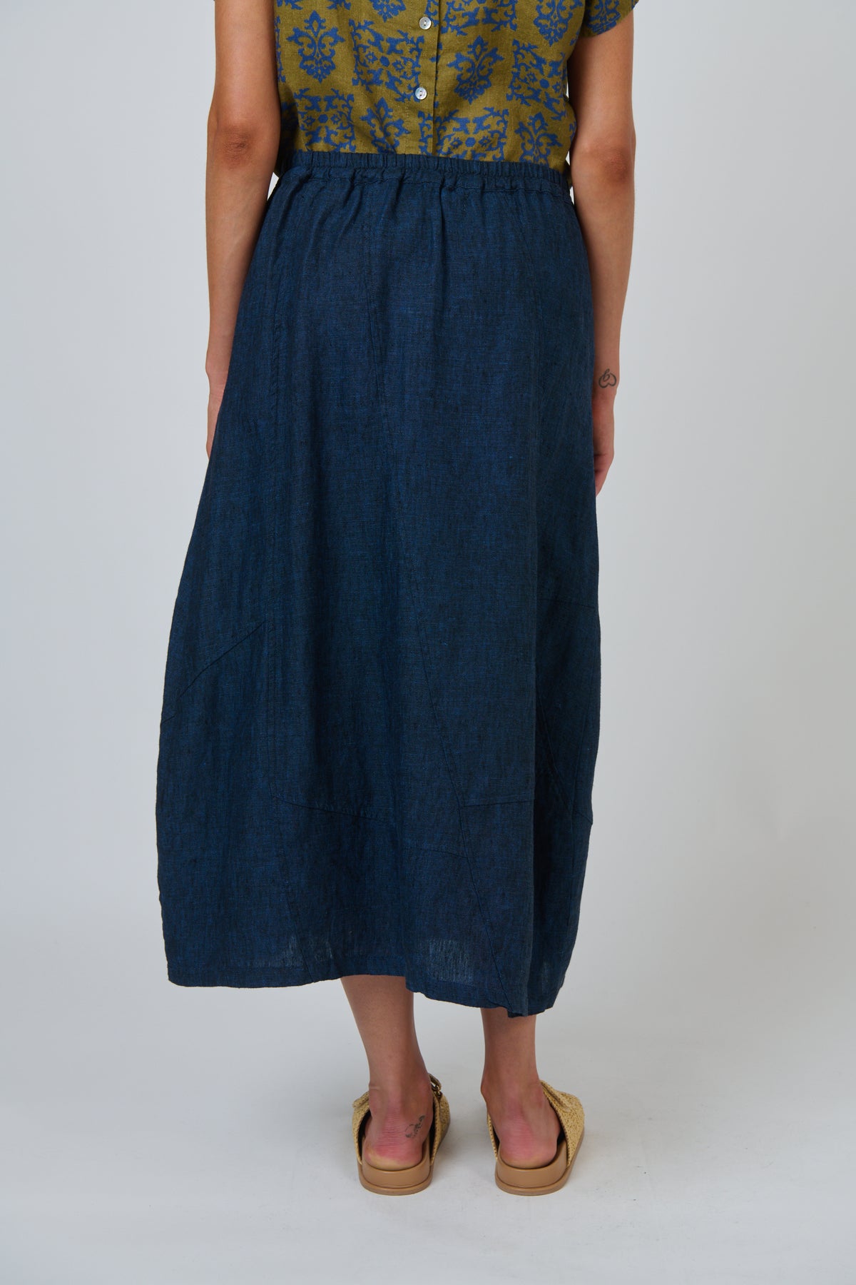 Naturals by O & J Linen Skirt in Eclipse GA736