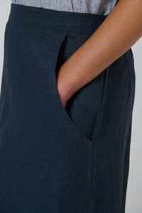 Naturals by O&J Linen Skirt in Gunsmoke GA736