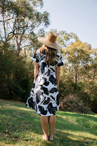 Goondiwindi Cotton Block Leaf Print Dress in Navy Leaf Print 6294-219
