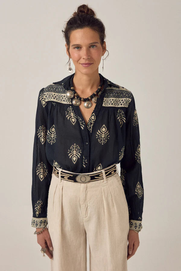 Maison Hotel Rani Shirt Black Henna