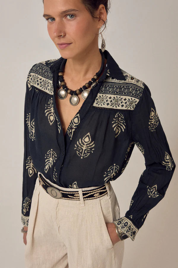 Maison Hotel Rani Shirt Black Henna