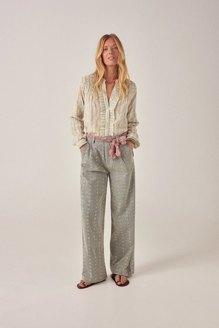 Maison Hotel Elta Blouse Cloud Thread
