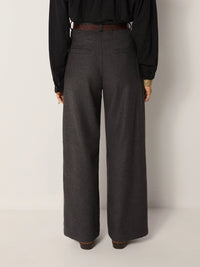 Maison Hotel Charles Pant in Onyx Black