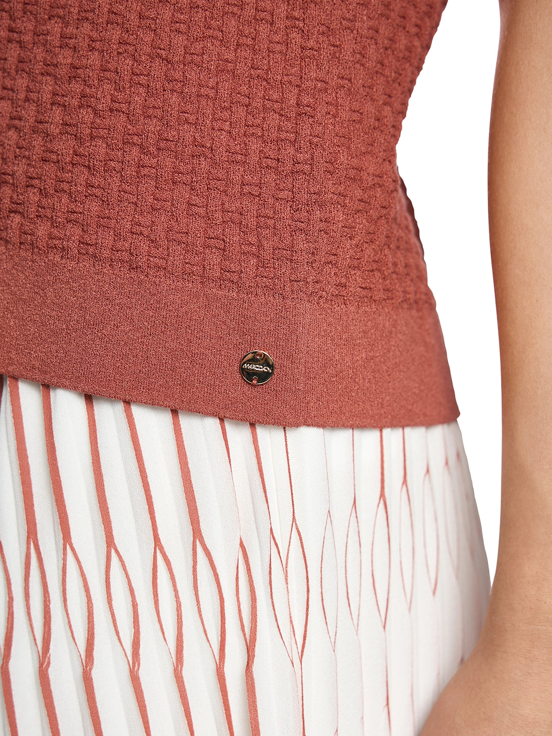 Marc Cain ‘Knitted in Germany’ viscose top in Etrscn Red AC 61.31 M45