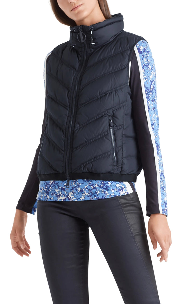 Marccain Down Vest Qs3701w01