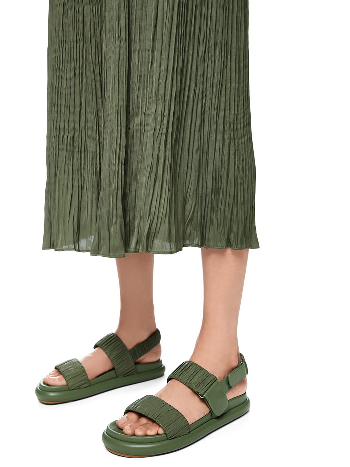 Marc Cain Pleated skirt ‘Rethink Together’ in Olivine AS 71.09 W39