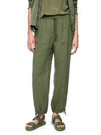 Marc Cain REWARI jogging-style trousers in Olivine AS 81.63 W61