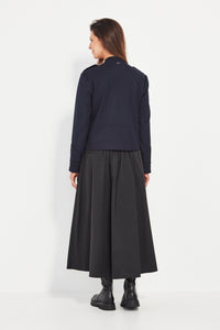 Verge Stroll Skirt in Black 9643UBR