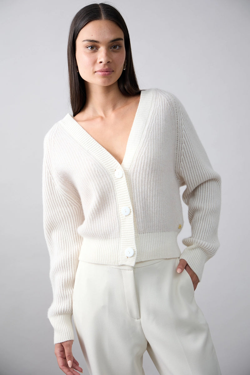 Mia Fratino Frankie Cardi 25918