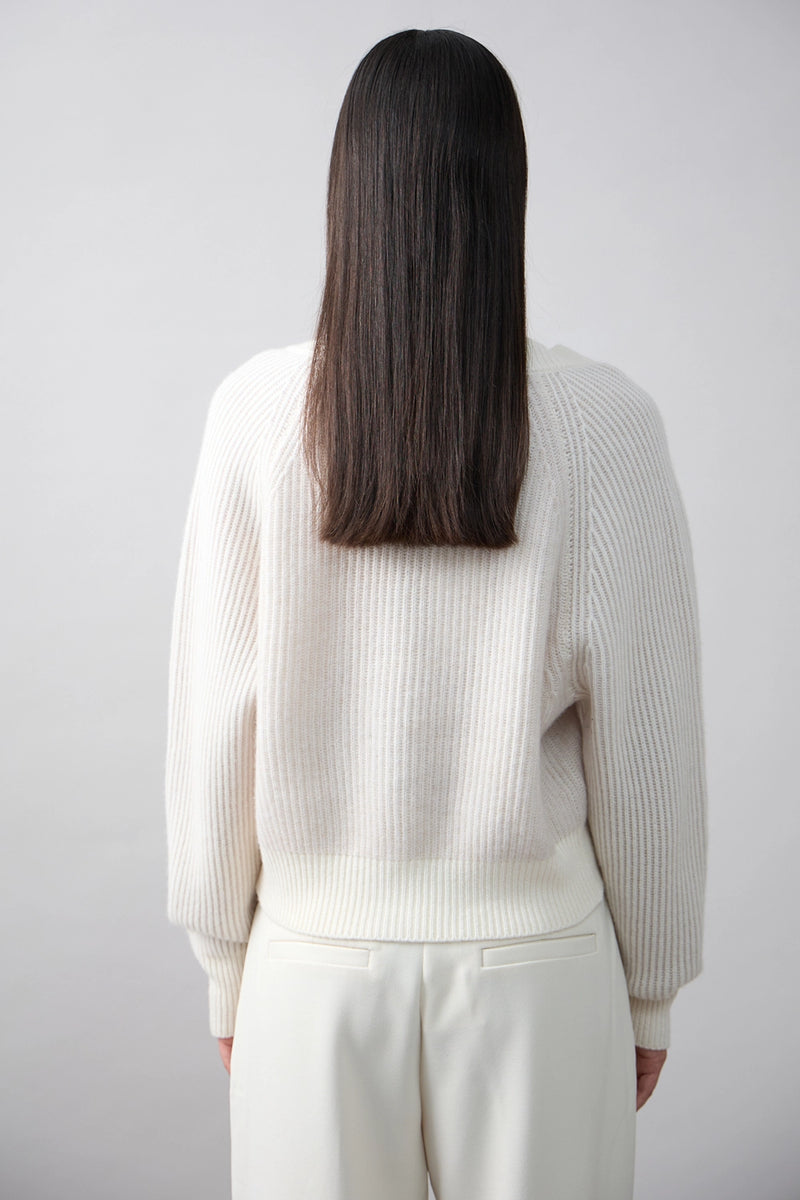 Mia Fratino Frankie Cardi 25918