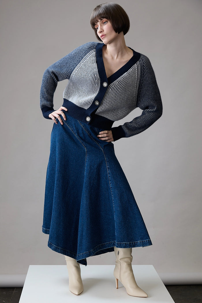 Mia Fratino Frankie Cardi 25918