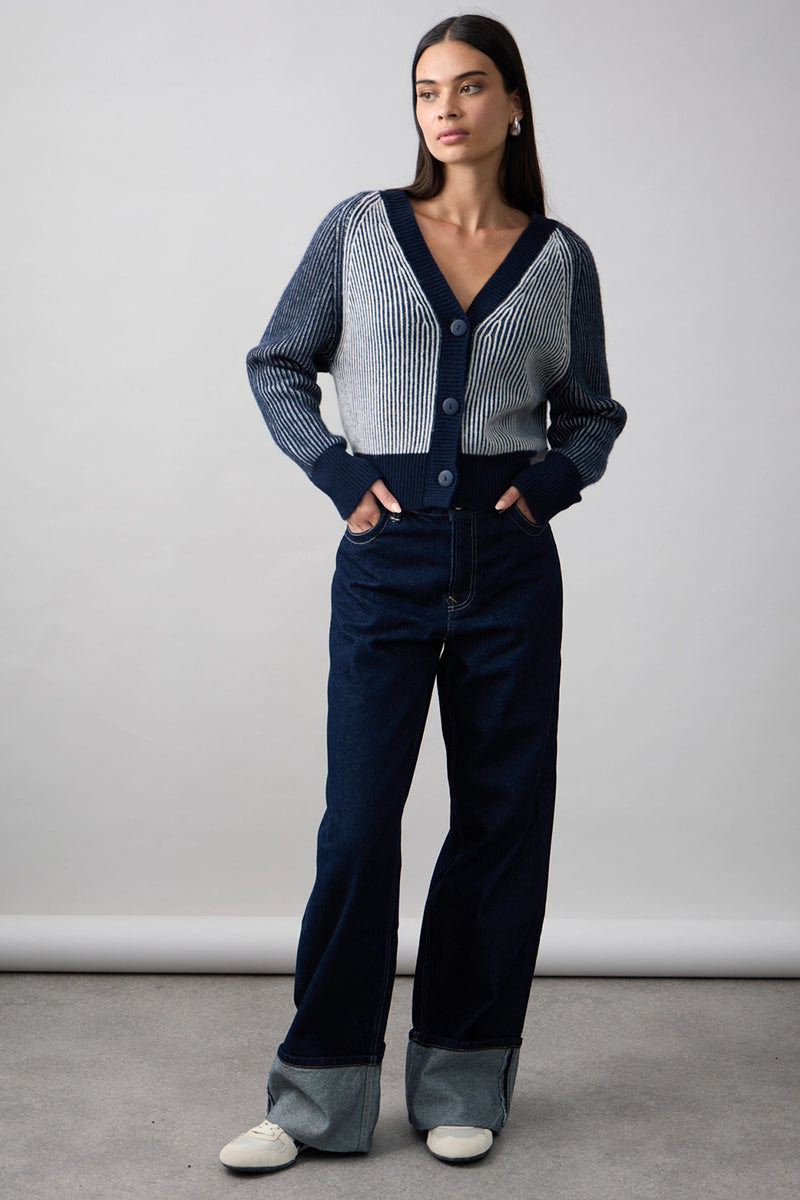 Mia Fratino Frankie Cardi 25918