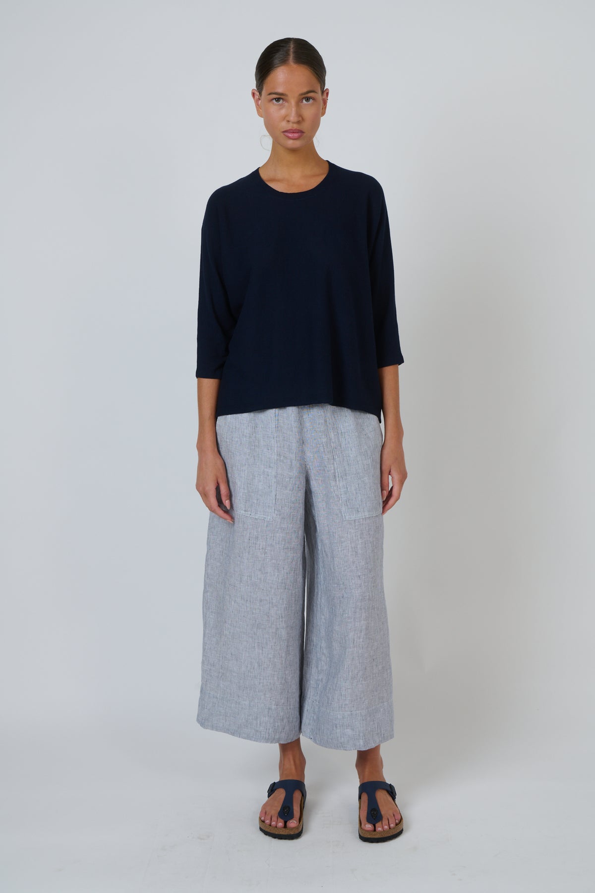 Naturals by O&J Linen Pant in Sliver GA713