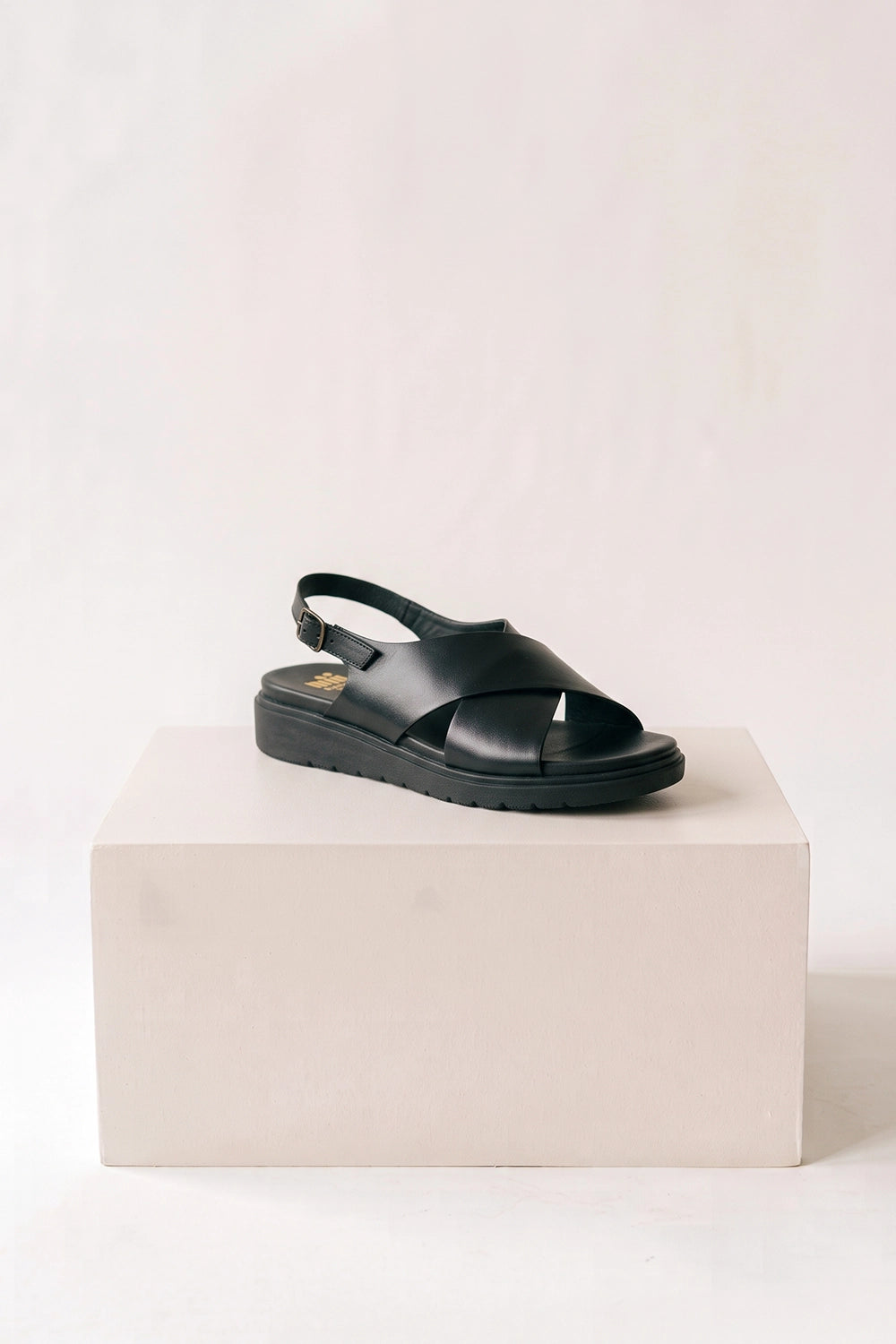 Nu x Neo Evelia in Negro TA-3565