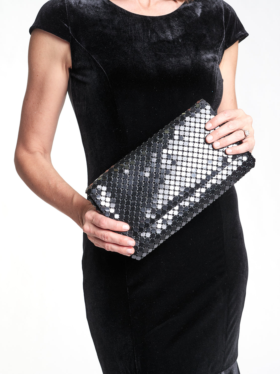 Honey & Beau All Night Glow Mesh Clutch HB24W1-07