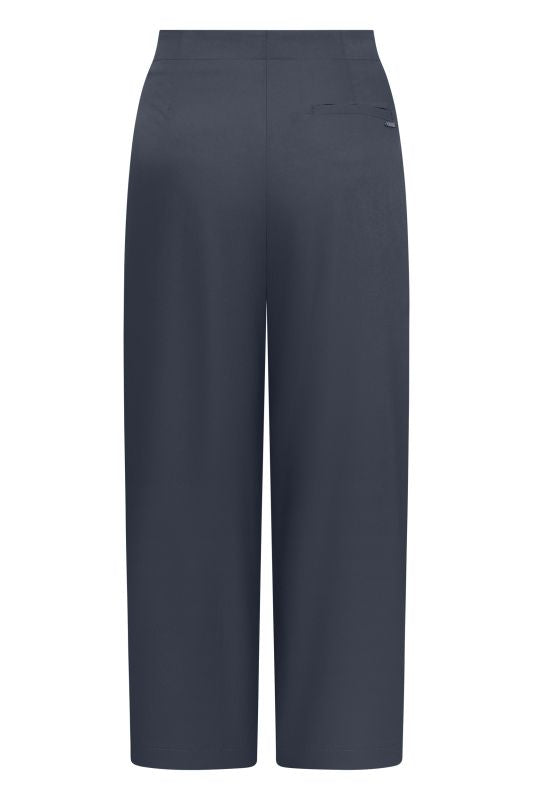 Raffaello Rossi Lisan 6/8 Cool Twill Pant in Navy Blue 508161/6910
