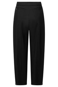 Raffaello Rossi Odine 6/8 Jersey Gebonded Pant in Black 534668/9903