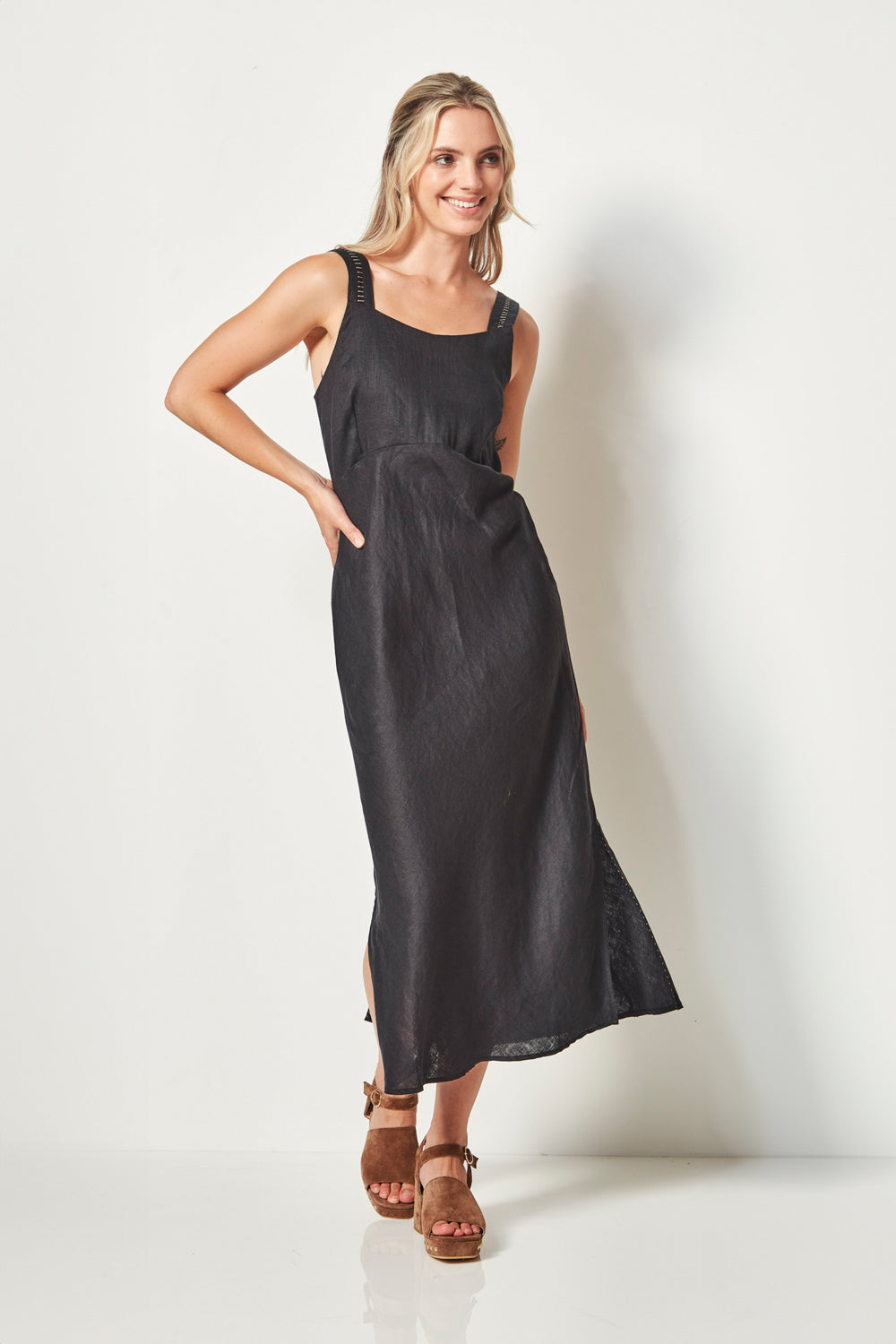 Verge Roam Dress 9258BR