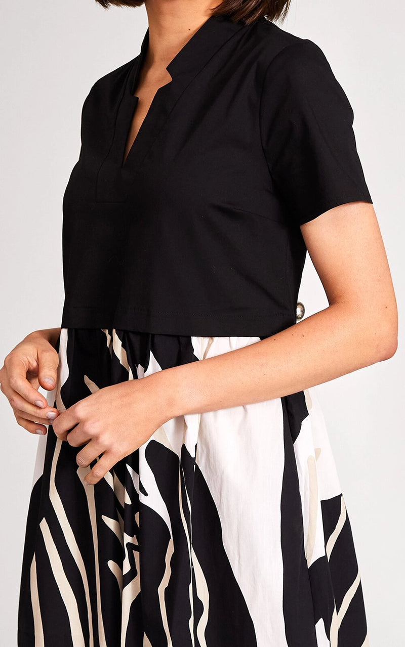 Peruzzi Contrast Monocrome Dress in Black S24100