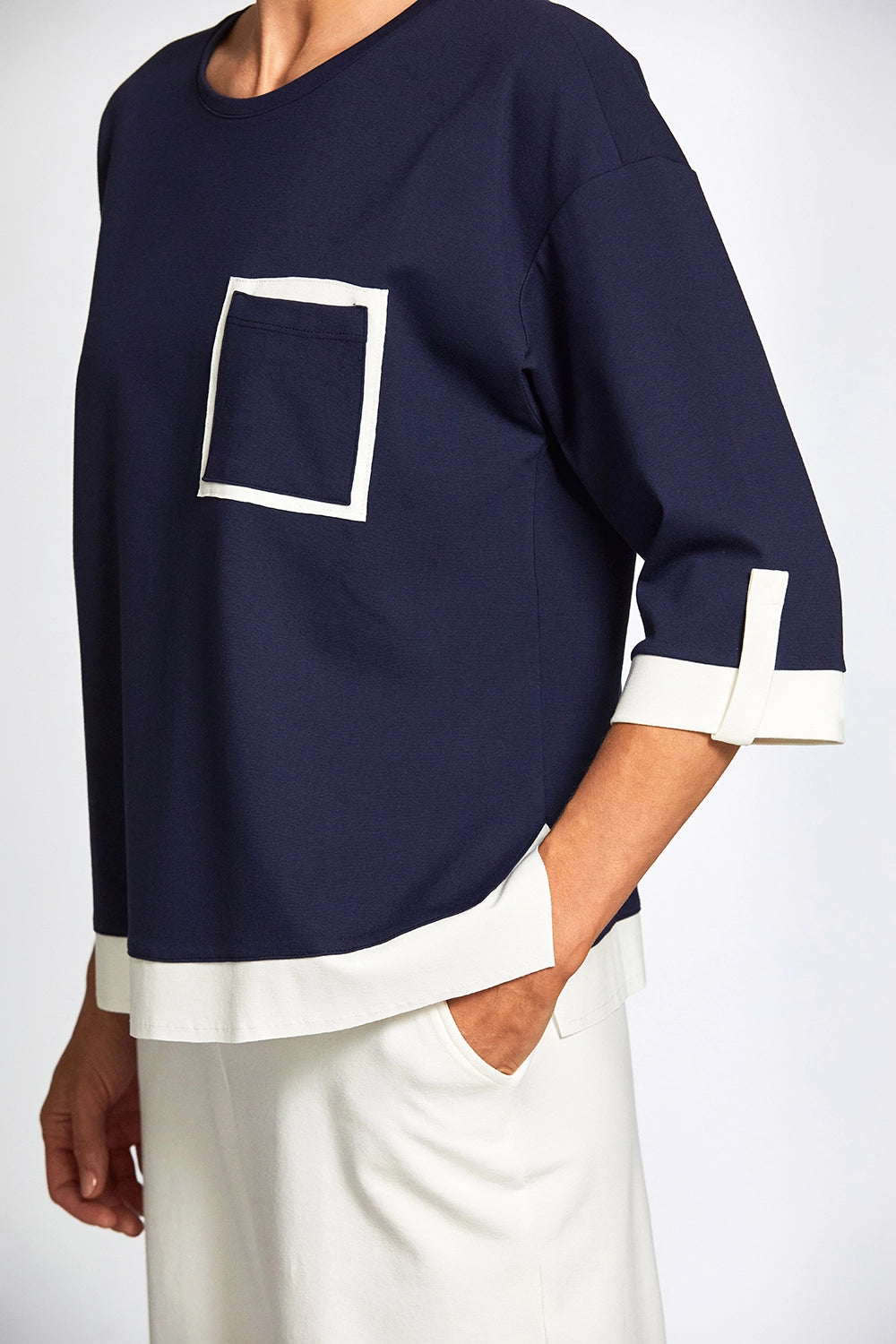 Peruzzi Contrast Panel Top s25177
