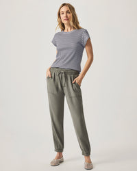 Splendid Faye Crewneck Stripe Tee in Navy/White RS0K351