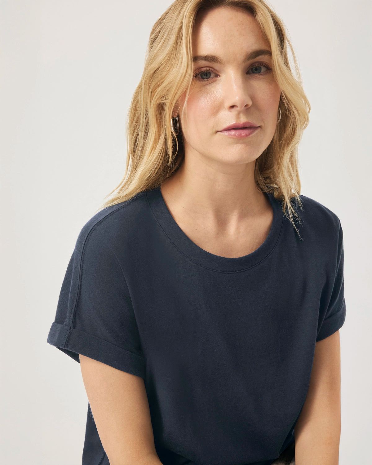 Splendid Skye SS Tee in Navy RS2K280