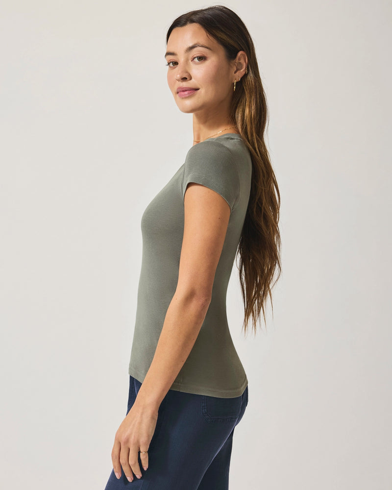 Splendid Faye V Neck Tee in Soft Vob RS3K460