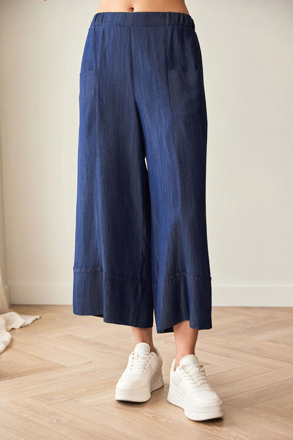 Peruzzi Luxe Turn Up Pull-On Jean in Denim S26149